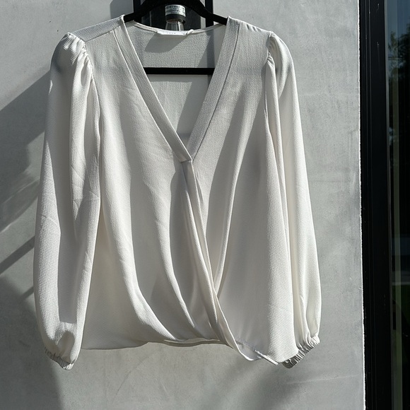 Cream colored Lush crossover blouse. Size S. Wrinkle free, runched wrists. - Picture 2 of 7